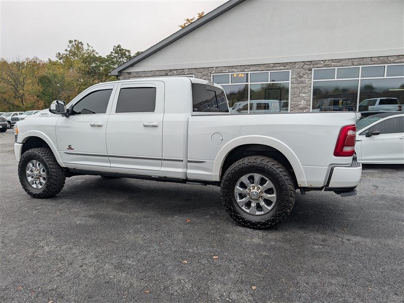 Used 2020 RAM 3500 Limited AWD/4WD image 3