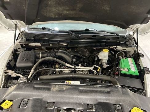 Used 2020 RAM 1500 Tradesman w/ Chrome Appearance Group RWD image 24