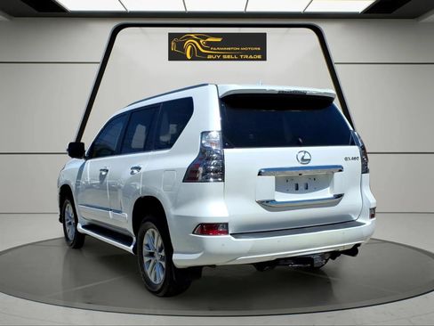 Used 2019 Lexus GX 460 Premium w/ Premium Package AWD/4WD image 3