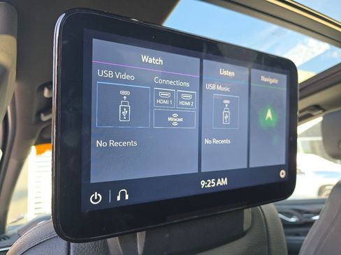 Used 2021 GMC Yukon Denali image 8