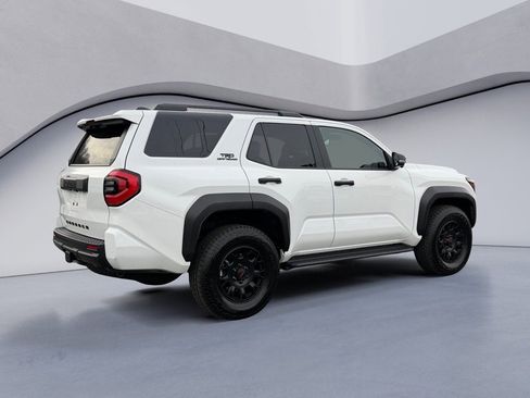 Used 2025 Toyota 4Runner TRD Off-Road Premium image 5
