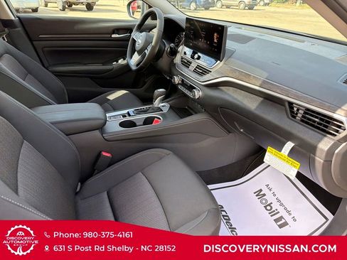 New 2025 Nissan Altima 2.5 SV w/ SV Premium Package image 38