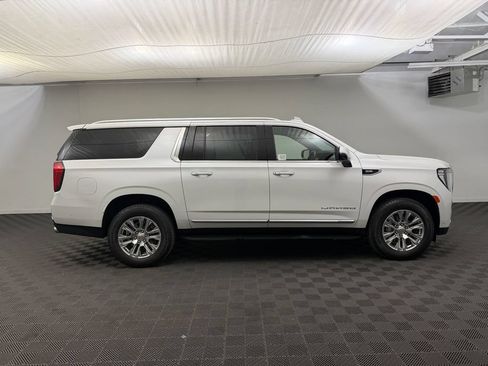 Used 2024 GMC Yukon XL Denali w/ Advanced Technology Package AWD/4WD image 8