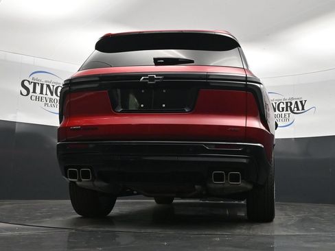 Used 2024 Chevrolet Traverse RS w/ LPO, Floor Liner Package FWD image 31