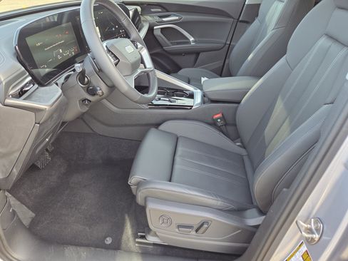 Certified 2025 Audi Q5 Premium Plus w/ Premium Plus image 5