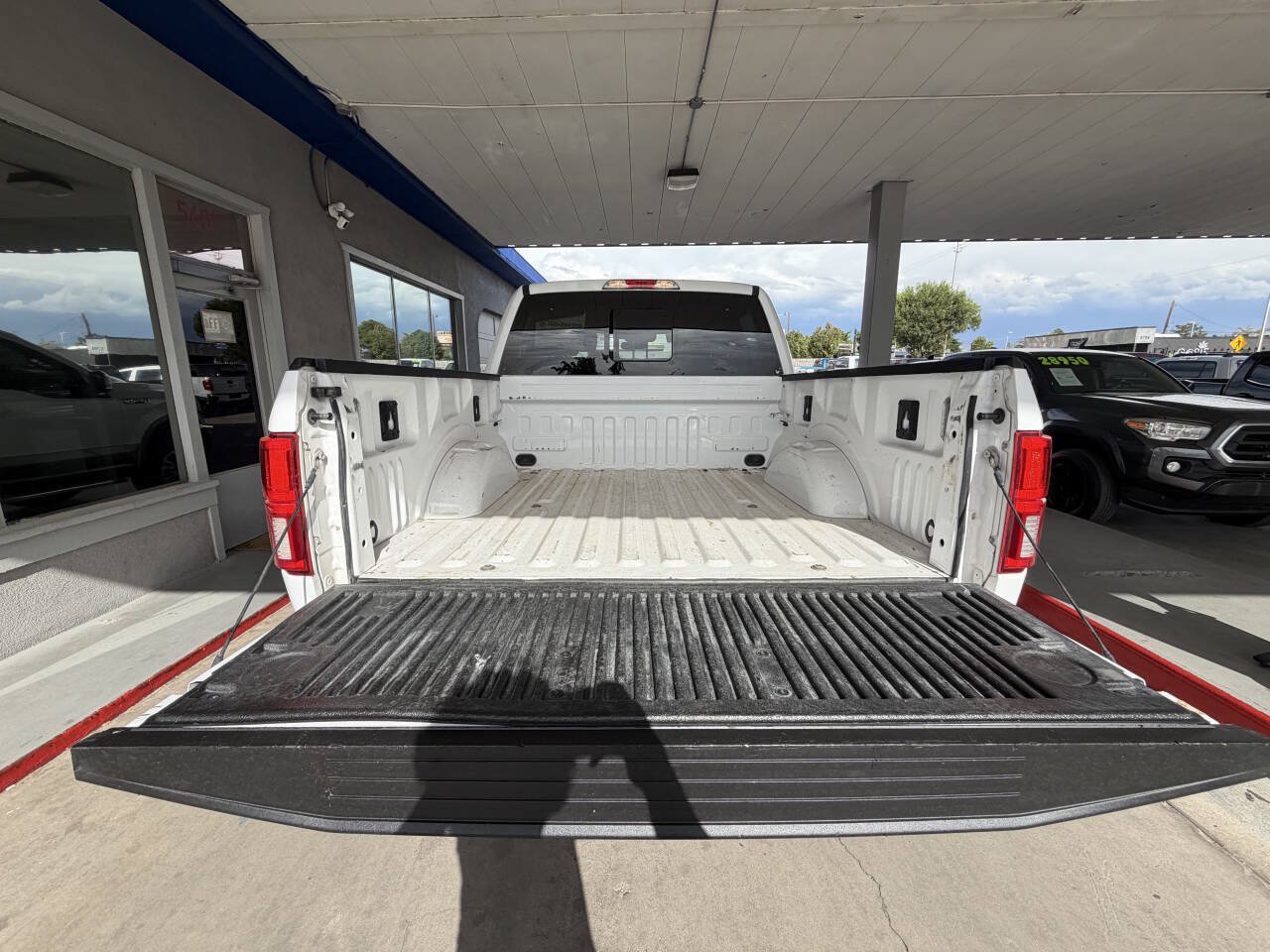 Used 2019 Ford F150 Lariat w/ Equipment Group 501A Mid AWD/4WD image 16
