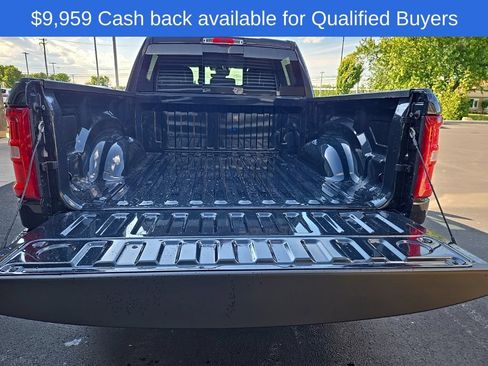 New 2026 RAM 1500 Laramie w/ Chrome Appearance Group AWD/4WD image 9