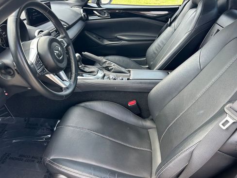 Used 2025 MAZDA MX-5 Miata RF Grand Touring RWD image 11