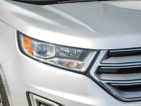 Used 2017 Ford Edge Titanium w/ Equipment Group 301A AWD/4WD image 4