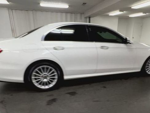 Used 2021 Mercedes-Benz E 350 Sedan image 9