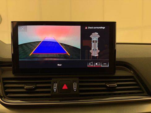 Used 2025 Audi Q5 2.0T Premium w/ Convenience Plus Package image 23