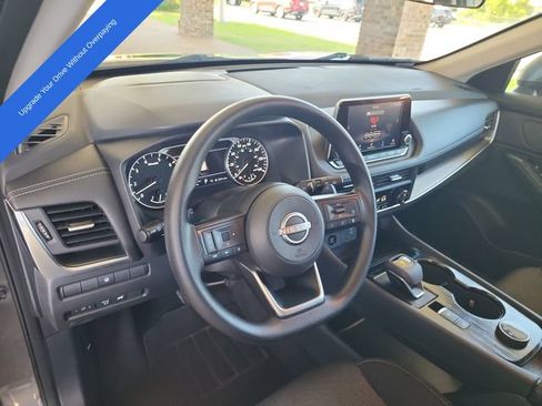 Used 2024 Nissan Rogue SV AWD/4WD image 10