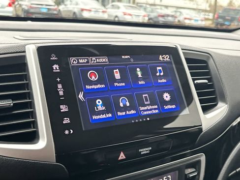 Used 2017 Honda Pilot Elite image 15