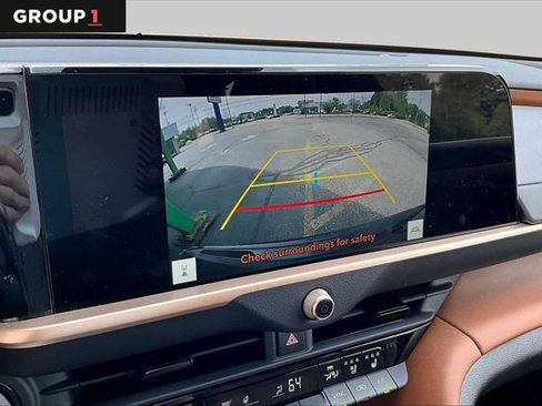 Certified 2025 Toyota Crown Signia AWD/4WD image 29