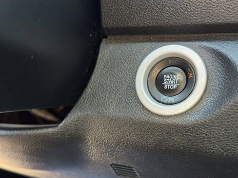 Used 2017 RAM 1500 Limited image 16