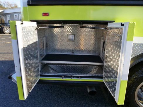 Used 2006 GMC Sierra 3500 SLE w/ Heavy-Duty Power Package image 34