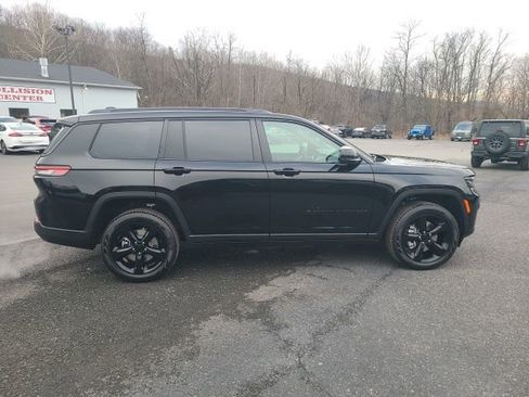 New 2025 Jeep Grand Cherokee L Limited w/ Luxury Tech Group II AWD/4WD image 6