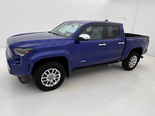 Used 2024 Toyota Tacoma Limited w/ Limited Package (LT) AWD/4WD image 5