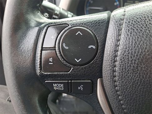 Used 2018 Toyota RAV4 XLE image 22