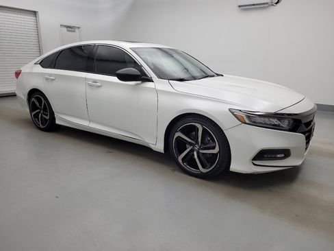 Used 2018 Honda Accord Sport image 11
