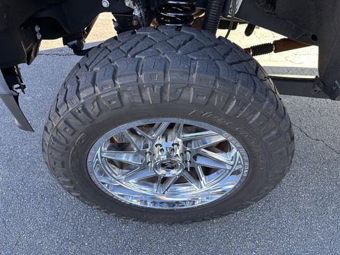 Used 2023 Ford F250 Lariat w/ Lariat Ultimate Package image 31