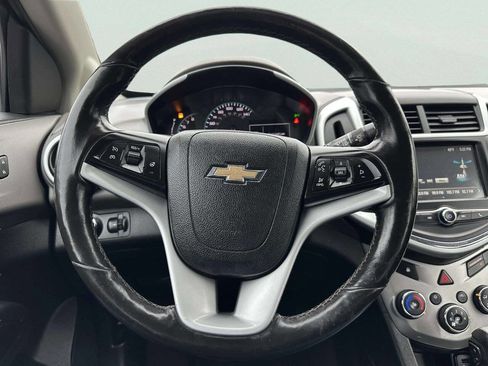 Used 2017 Chevrolet Sonic LT w/ Convenience Package image 23