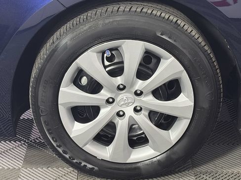 Used 2025 Toyota Corolla LE FWD image 10
