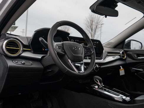 New 2026 Chevrolet Trax LT w/ Driver Confidence Package FWD image 17