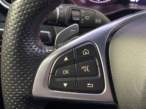 Used 2018 Mercedes-Benz GLC 43 AMG 4MATIC image 28