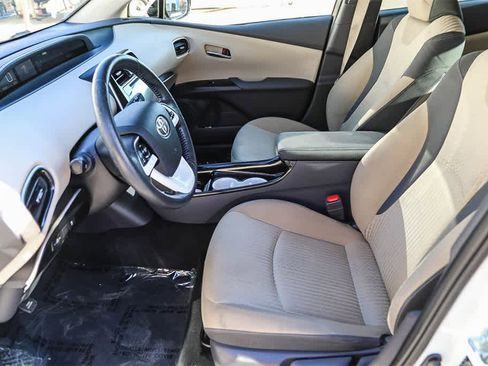 Used 2016 Toyota Prius Three image 14