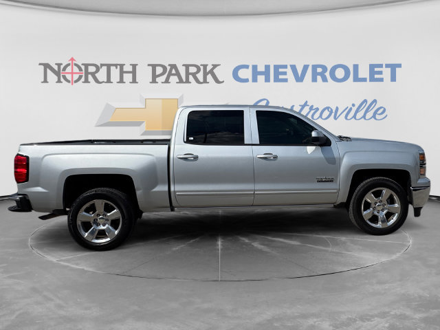 Used 2015 Chevrolet Silverado 1500 LT w/ Texas Edition, 1LT Trim RWD image 2