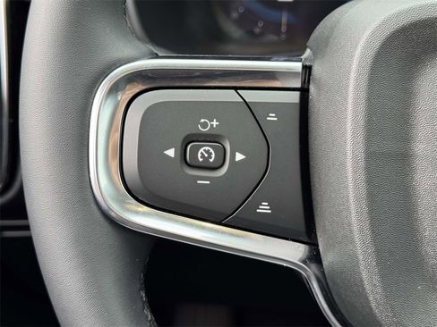 Certified 2023 Volvo XC40 B5 Plus w/ Driver Assist Package image 20