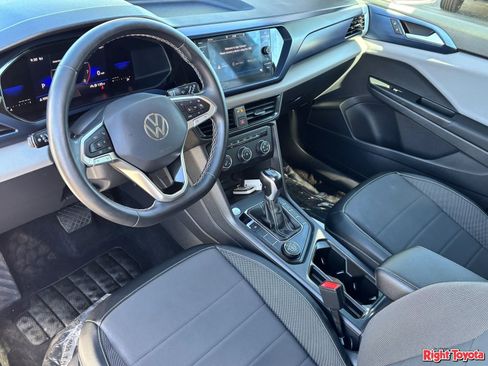 Used 2022 Volkswagen Taos SE image 18
