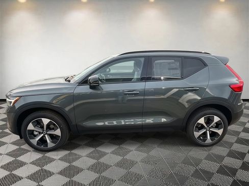 New 2026 Volvo XC40 B5 Plus w/ Protection Package Premier image 6