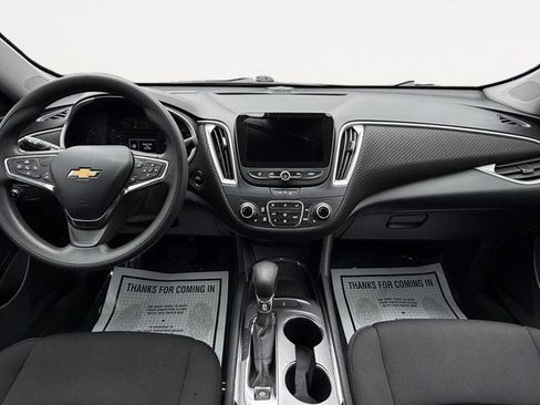 Used 2023 Chevrolet Malibu LT FWD image 16