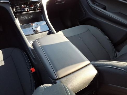 New 2026 Jeep Grand Cherokee Laredo AWD/4WD image 15