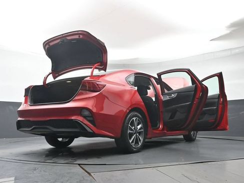 Used 2022 Kia Forte LXS w/ LXS Technology Package FWD image 42