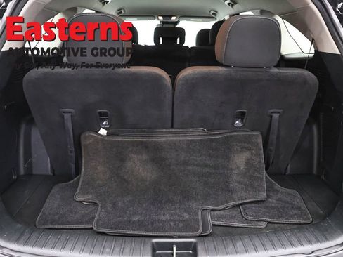 Used 2022 Kia Sorento LX FWD image 9
