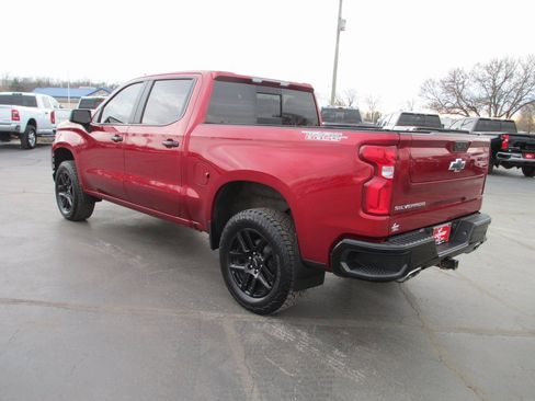 Used 2021 Chevrolet Silverado 1500 LT Trail Boss w/ Convenience Package II image 8