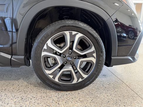Used 2023 Subaru Ascent Limited AWD/4WD image 41