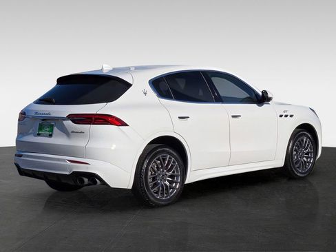 Used 2024 Maserati Grecale GT image 6