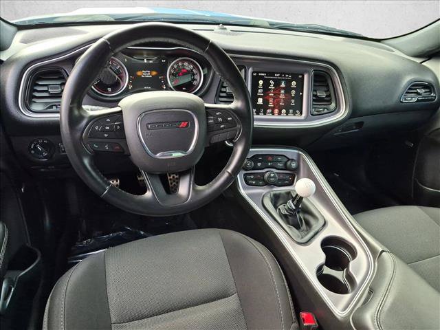 Used 2016 Dodge Challenger R/T Scat Pack w/ Technology Group RWD image 17