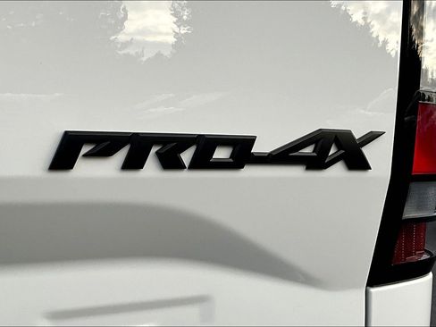 Used 2023 Nissan Frontier PRO-4X w/ Pro-4X Premium Package image 24