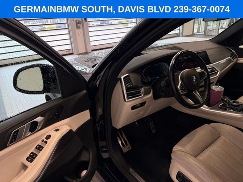Used 2022 BMW X5 sDrive40i w/ M Sport Package RWD image 8