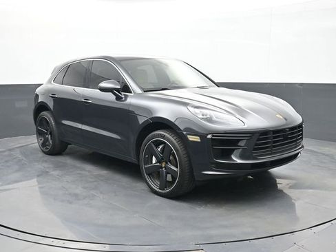 Certified 2021 Porsche Macan Turbo AWD/4WD image 24