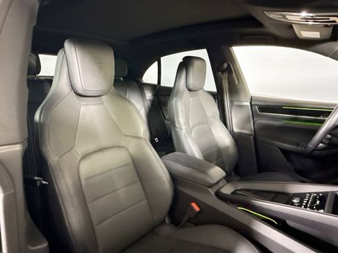 Certified 2025 Porsche Macan 4 Electric AWD/4WD image 16