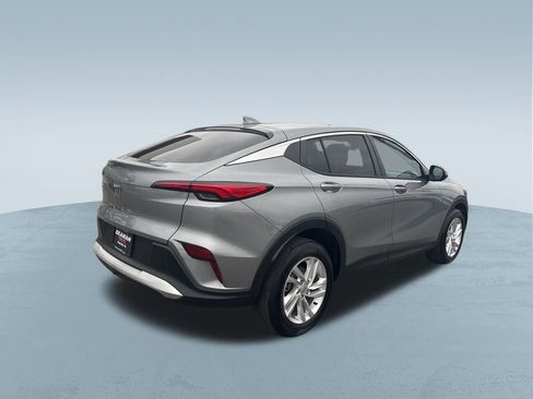 Used 2024 Buick Envista Preferred image 8