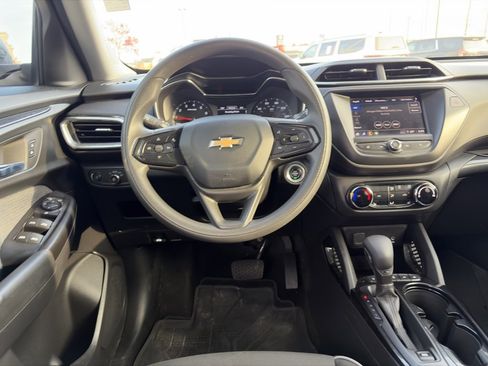 Used 2022 Chevrolet TrailBlazer LT image 10