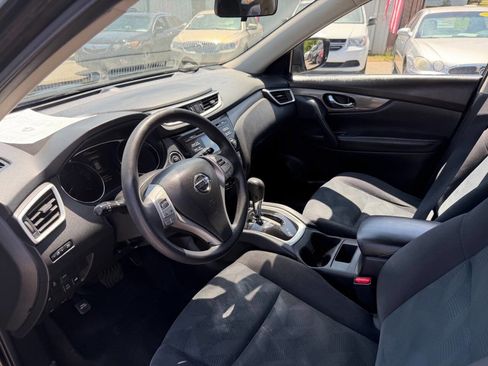 Used 2016 Nissan Rogue SV AWD/4WD image 13