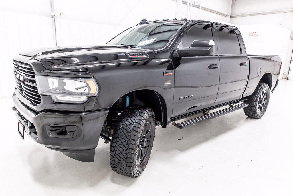 Used 2019 RAM 2500 Lone Star w/ Black Appearance Package AWD/4WD image 2